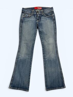 Women's Guess Stretch Flared Jeans in Faded Blue - Classic Denim
